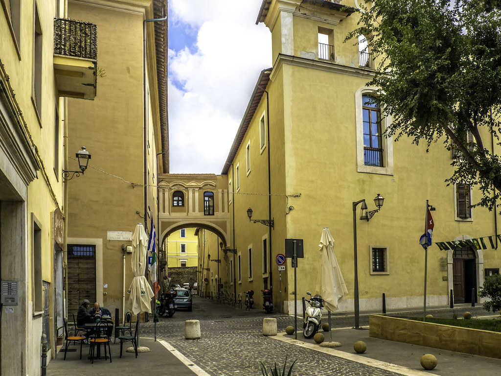 Piazza Calamatta