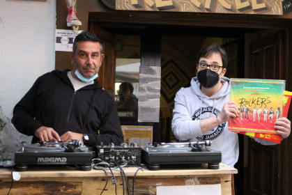 Il duo di DJ - Andrea Sturiale della Centrale Sound System e Stefano De Fazi - TheFuzzyBeat