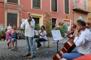 Corrado Stocchi e la Filarmonica (foto di Roberta Barletta)
