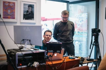 Mauro in regia (Foto di Giulia Cerri)