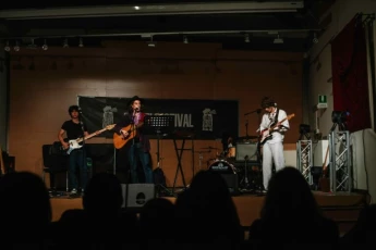 Manifesto (Foto di Giulia Cerri)