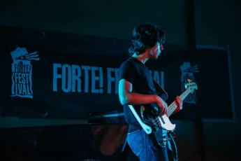 Manifesto (Foto di Giulia Cerri)