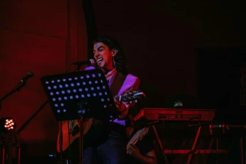 Manifesto (Foto di Giulia Cerri)